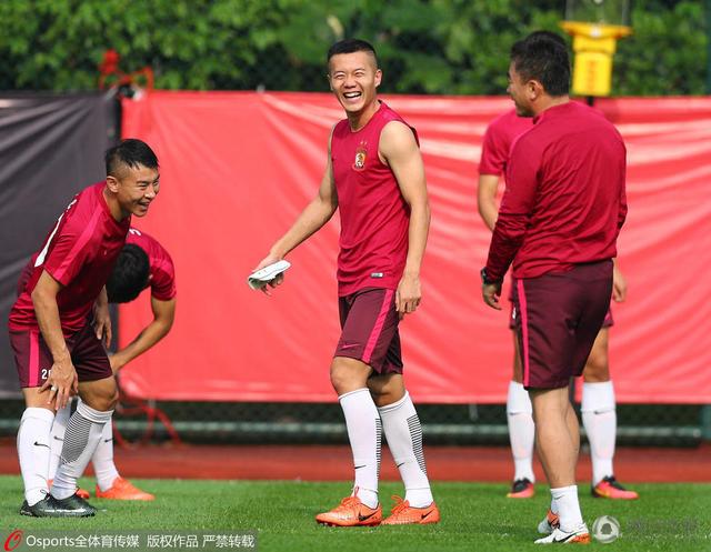 欧盟法院就欧超联赛做出裁决，裁定欧足联与FIFA违反欧盟法律，欧超无需他们批准。